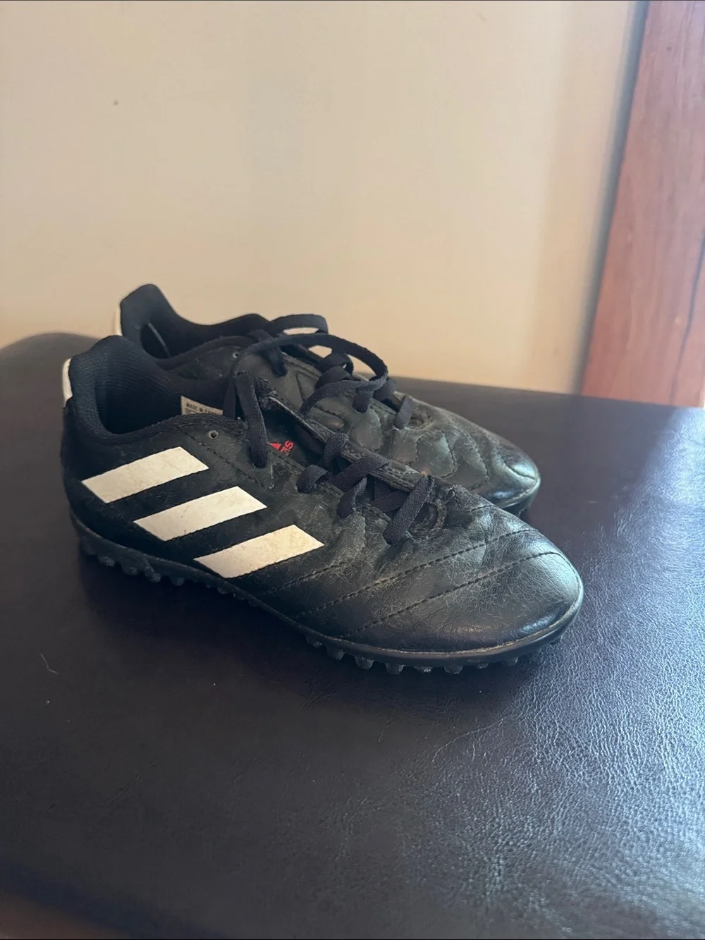 adidas turf soccer/field hockey shoe
